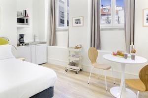 Lisbon Serviced Apartments - Ascensor Da Bica Екстериор снимка